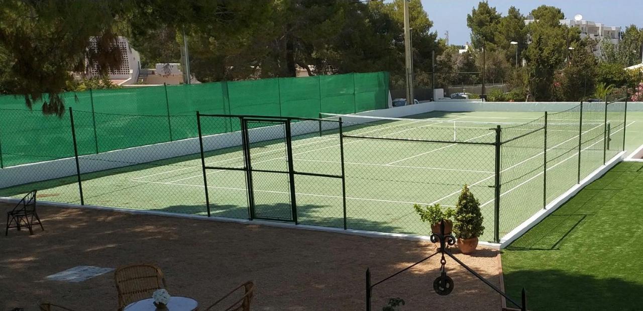 Beach&tennis Villa *