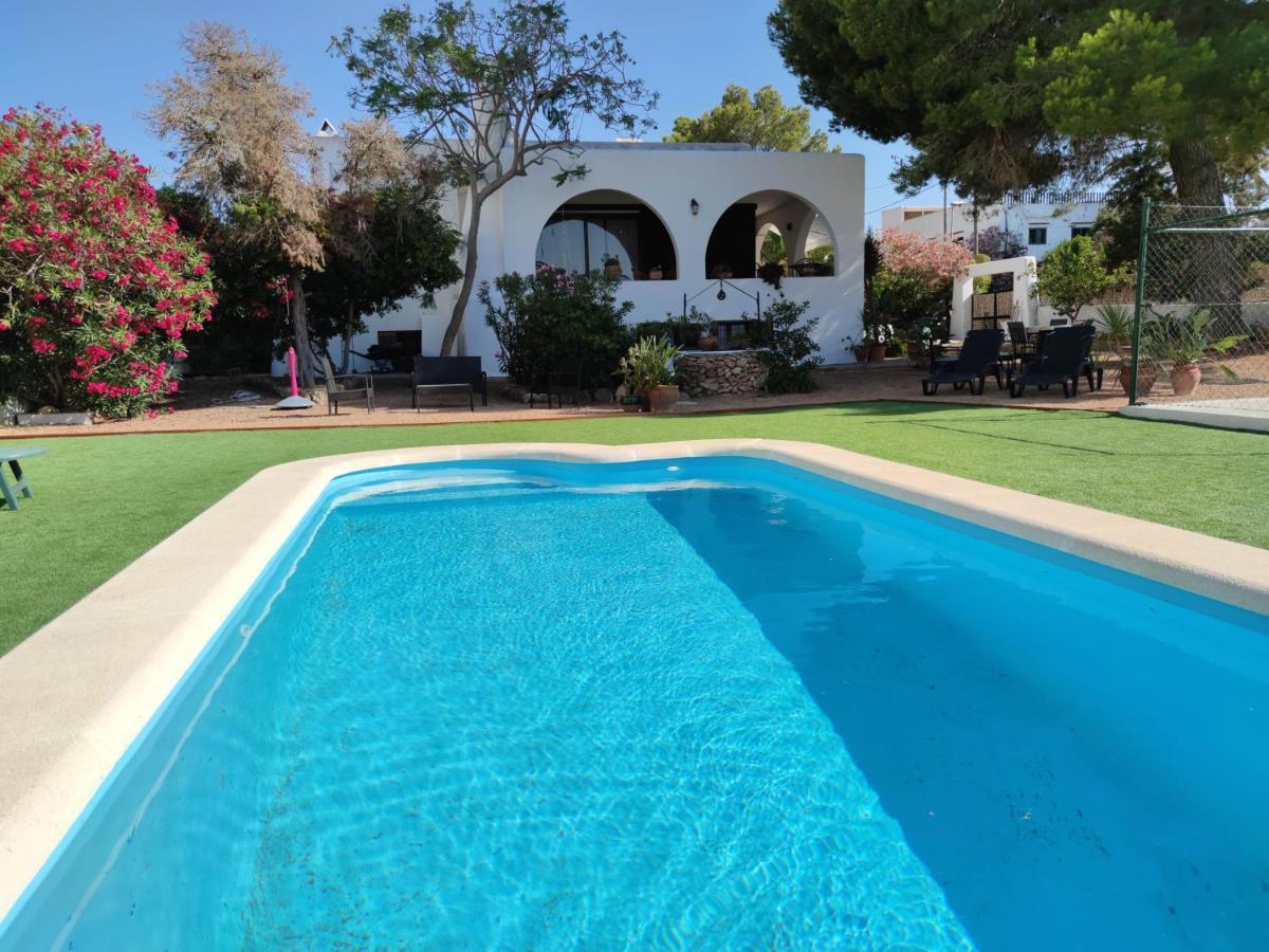 Beach&tennis Villa *